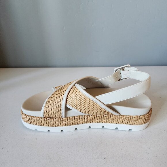 J Slides Platform Sandals "NEW" - Picture 13 of 15